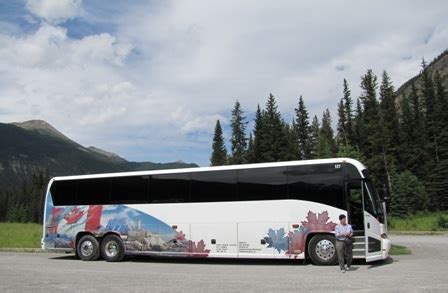 canada coach tours packages.